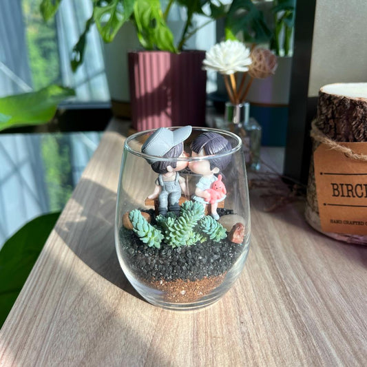 Is growing succulent's cutting difficult?