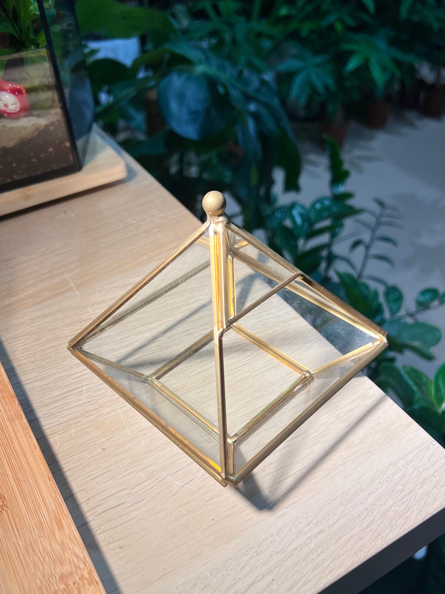 Pyramidal Glass (S)