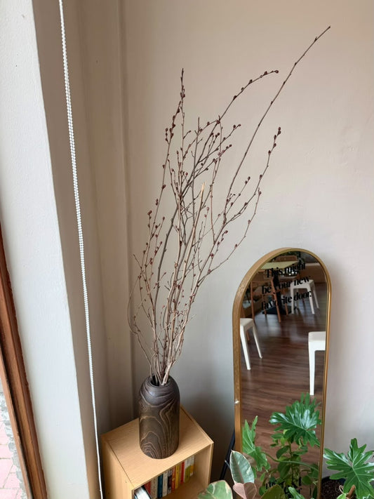 Artificial Berry Branch (仿真浆果枝) Decorative Berry Branch in Wood Grain Vase