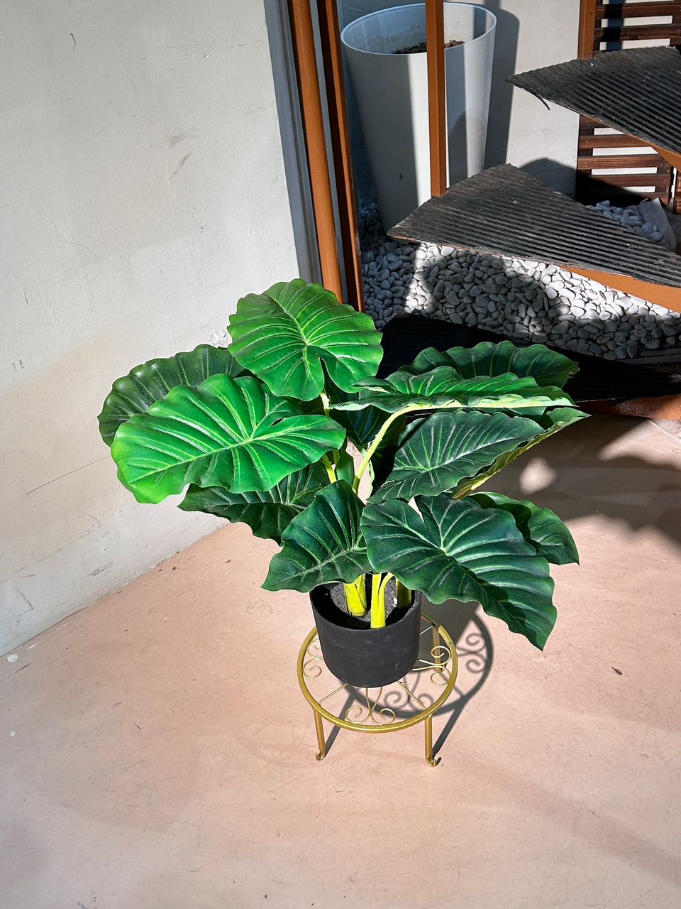 Artificial Elephant Ear Plant (象耳芋) in Black Polymer Pot