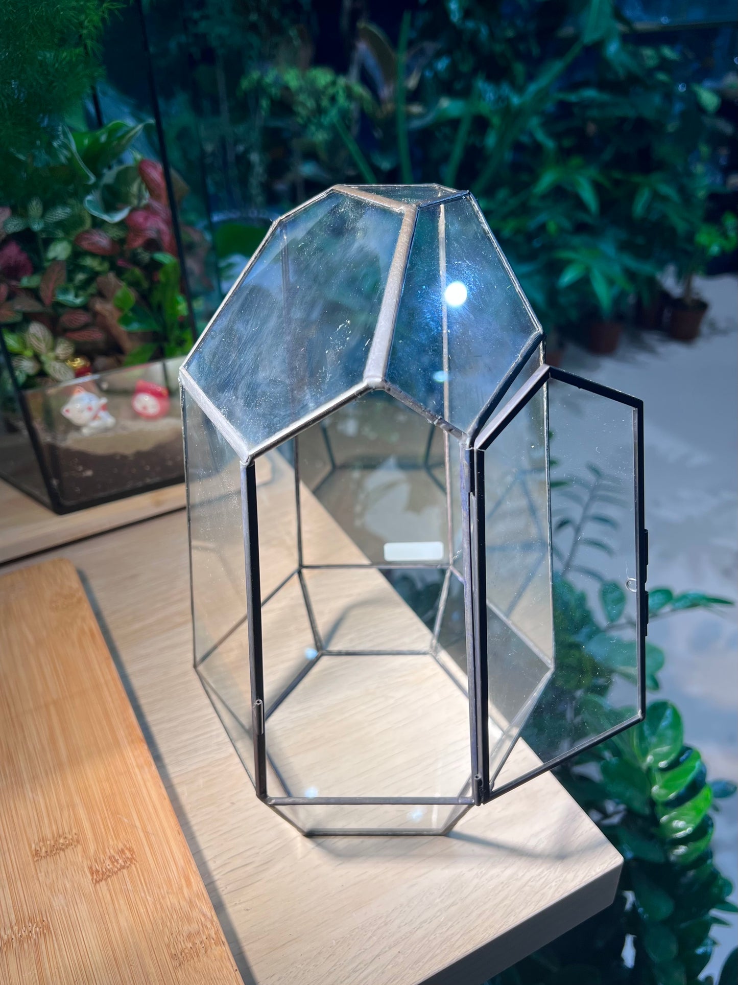 Black Polygonal Tall Glass with Lid (M)